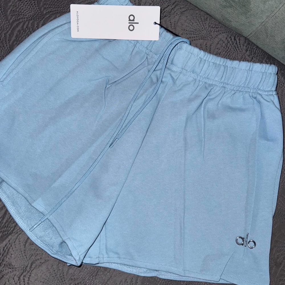 Alo yoga shorts